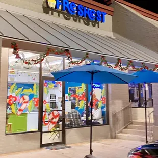 12.27.22 exterior