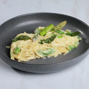 Pasta with Fresh Asparagus Tossed In a Lemon Cream Sauce