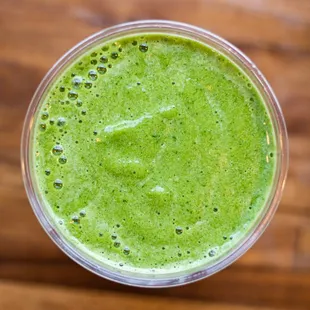  glass of green smoothie
