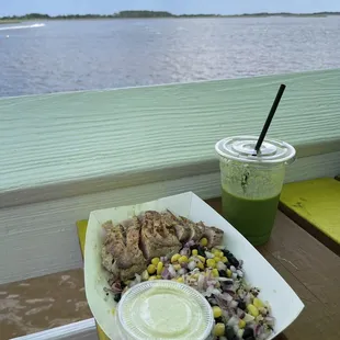 Tuna bowl &amp; green magic smoothie