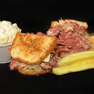 A Reuben that rivals the best !!!!
