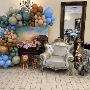 Beautiful sitting area of the person you are honoring!