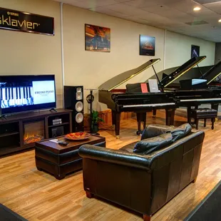 Yamaha Disklavier reproducing player pianos - Fresno Piano