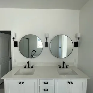 30&quot; Black Framed Mirrors