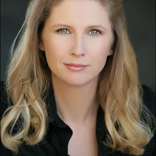 Tammi T.