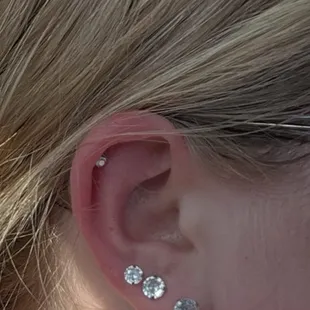 Got my nose and helix pierced from Smiley. He is amazing at what he does very fast and very clean.