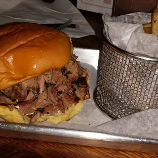 Pulled Pork Sandwich
