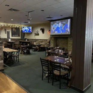 Seating area round a fire place