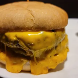 Double cheeseburger