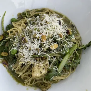 Pesto pasta - super yummy!
