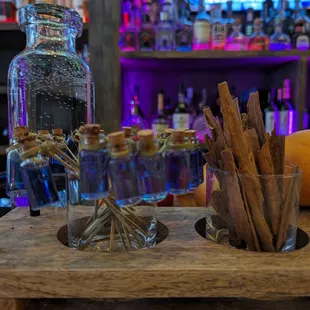 Alcohol extra's... That's something sweet to pair with gin. Ask for "Empress" drink.