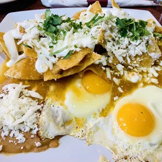 Chilaquiles Campechanos