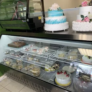 Cake display