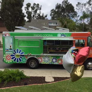 Nothing like a food truck in your front yard for a party!!