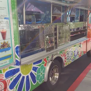 Storefront/truck.