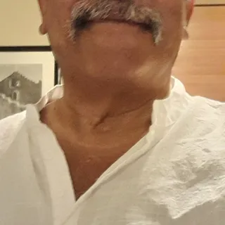 Sam M.
