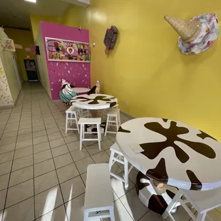 the interior of a restaurant