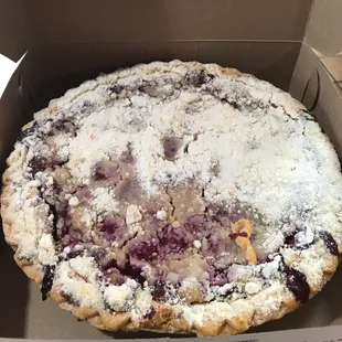 Dew berry pie