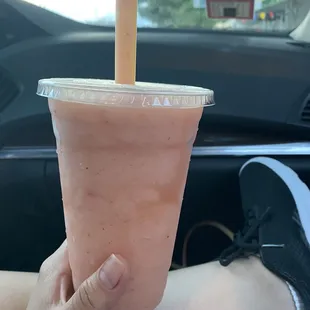 Pineapple strawberry smoothie