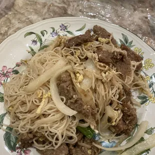 beef rice noodle