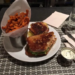 Grilled Chicken Swisswich