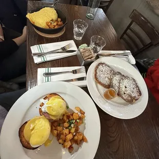 Eggs Benedict