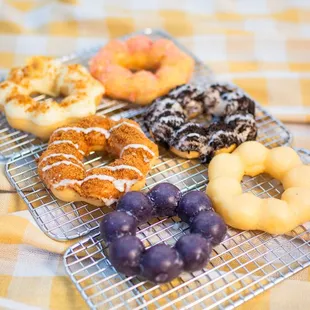 July Seasonals
Original Glazed
White Chocolate Guava
Ube
Banana Pudding 
Cookies &amp; Cream
Strawberry Lemonade