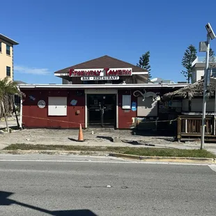 Friendly Tavern - Current state 12-32-2024.  Here someone bought business