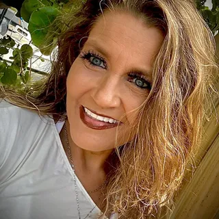 Erin V.