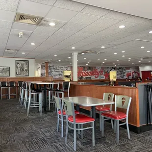 the inside of a fast food restaurant