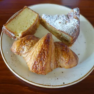 Ricotta Pound Cake