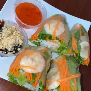 Shrimp spring rolls