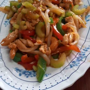 Chicken cashew with bell peper, onion, and celery
