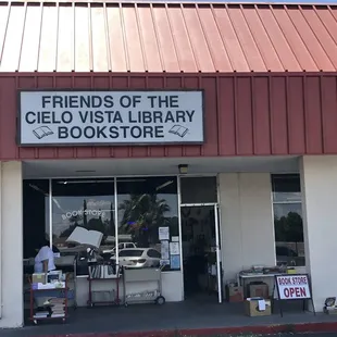 Strip-mall storefront, Album Road &amp; McRae Boulevard, Eastside El PasoTX-USA