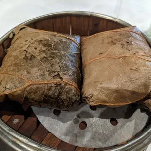 Rice in lotus leaf