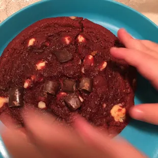 Red velvet cookie