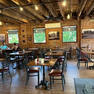 Interior of Friendship Perk &amp; Brew