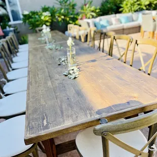 Closer look at table and chairs with cushions