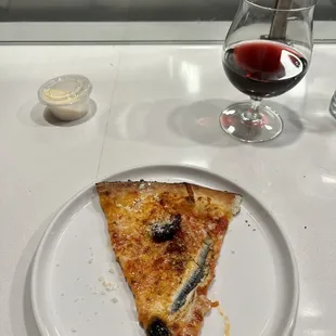 Kids Cheese Pizza, add Figs and Anchovy.