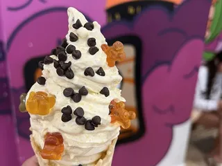 Treats Cereal Bar & Boba