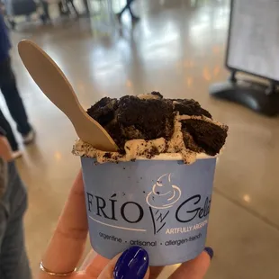 horchata gelato with oreo toppings