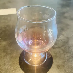 Strawberry kiwi Hard seltzer - 5.0 % ABV