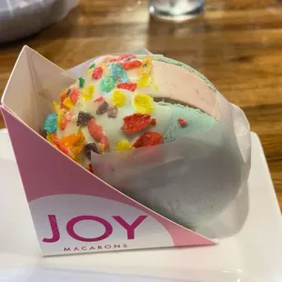 Cereal Milk - Joy Macaron