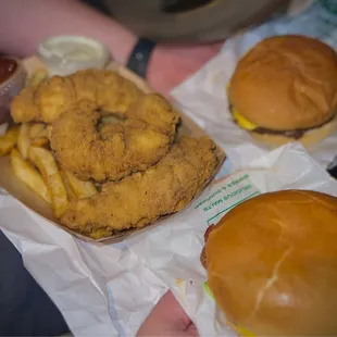 Fish N Chips, Cheeseburger &amp; Bacon Cheeseburger