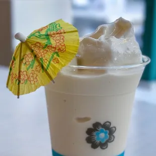 Coconut cream batido