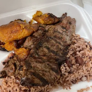 Carne Asada/Charbroiled Beef with Gallo pinto and maduros