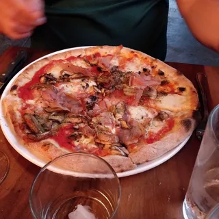 Cotto e Funghi Pizza