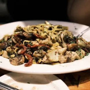 Mediterranean pesto pasta