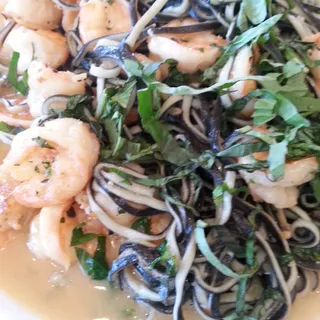 Black and White Spaghettini