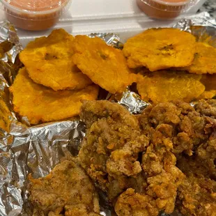 food, chicken, chicken wings and fried chicken, fried chicken wings, poultry, fried chicken, bbq wings, chicken wings, bbq chicken